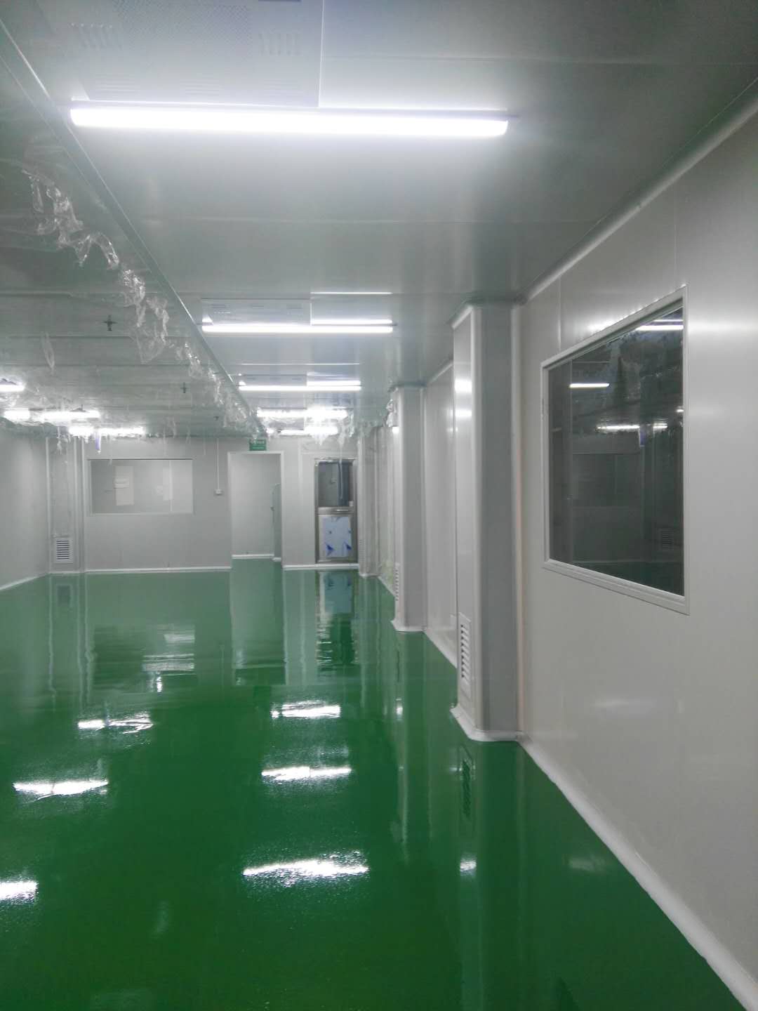 電子粉色视频免费看車間